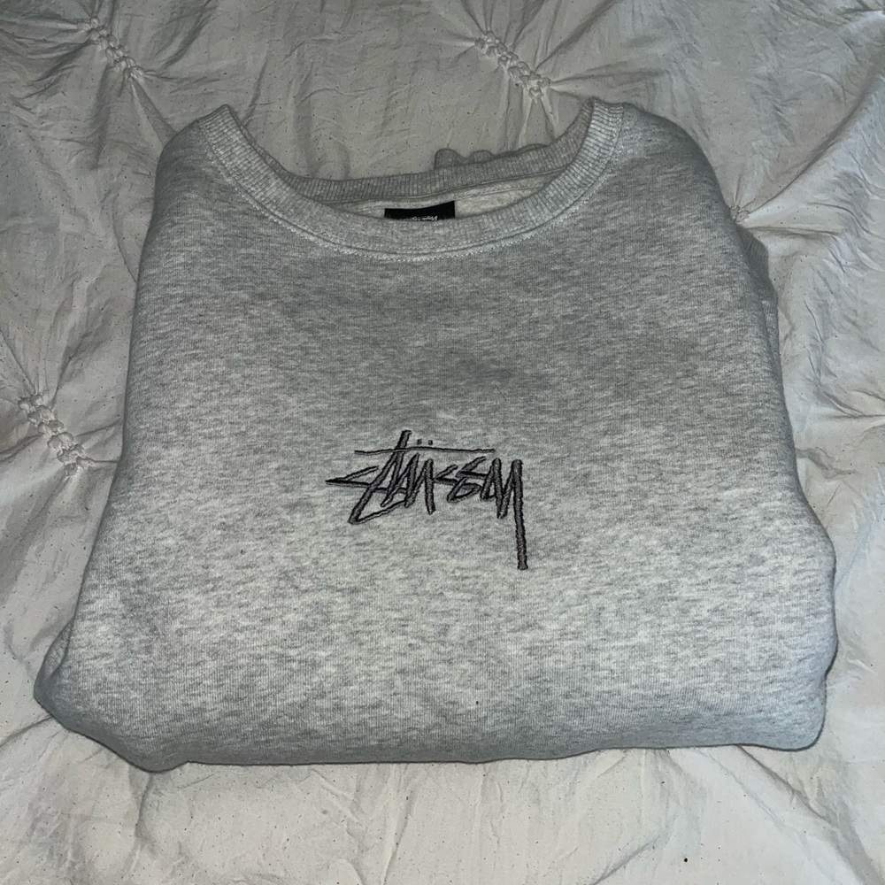 stussy crewneck